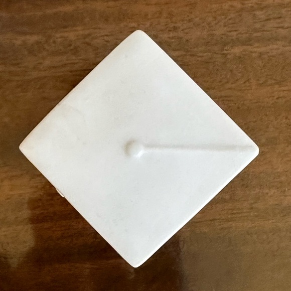 🌞 4/$20 Sale🌞Precious Moments 🎓 Girl Figurine (1980) - Picture 5 of 7